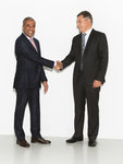 Duleep_Jacek_handshake.jpg